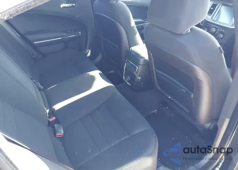 2012 Dodge Charger Sxt z USA, uszkodzony, nr VIN 2C3CDXJG5CH306590